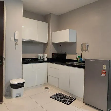 Lamandaz Homestay At Central Residence Sg Besi Near Mrt And Tbs With 2 Bedrooms Kuala Lumpur Bagian luar foto