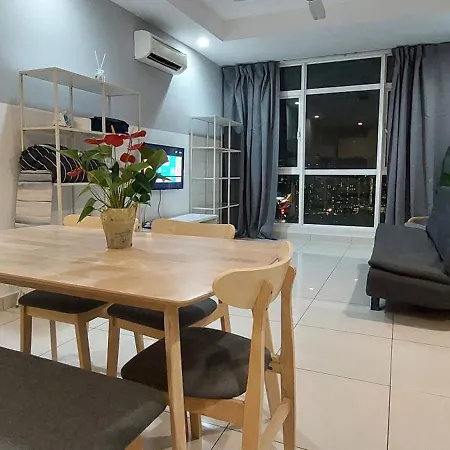 Lamandaz Homestay At Central Residence Sg Besi Near Mrt And Tbs With 2 Bedrooms Kuala Lumpur Bagian luar foto