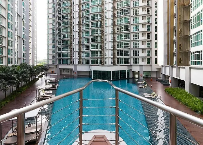 Lamandaz Homestay At Central Residence Sg Besi Near Mrt And Tbs With 2 Bedrooms